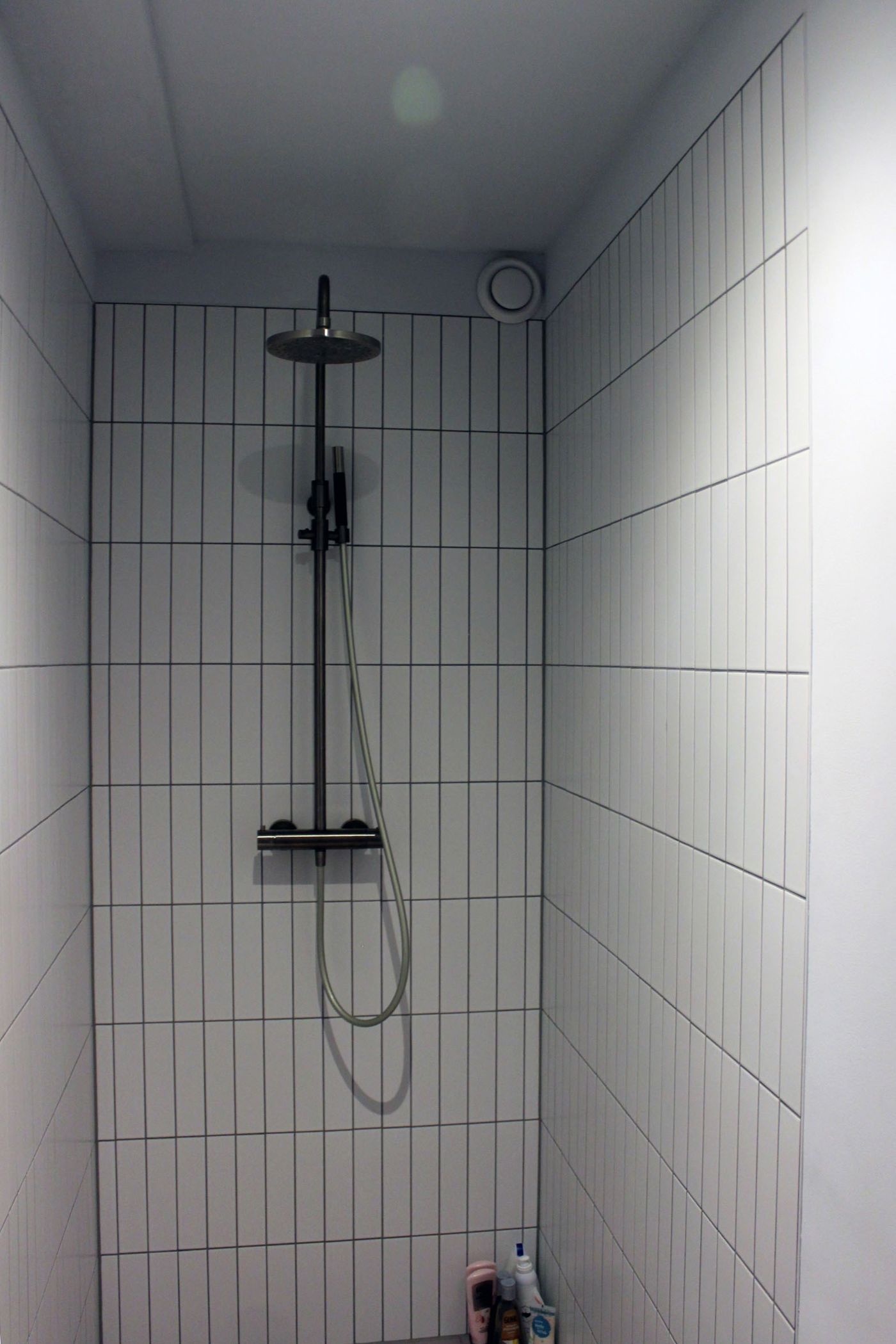 oude-situatie-hoogte-kadijk-amsterdam-badkamer.jpg